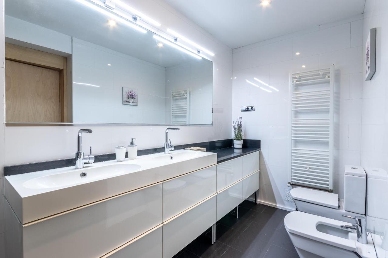 New! Lovely 3-Bedroom Loft In Bilbao Exterior foto