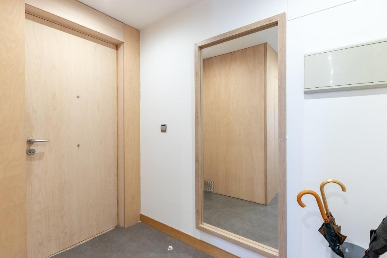 New! Lovely 3-Bedroom Loft In Bilbao Exterior foto