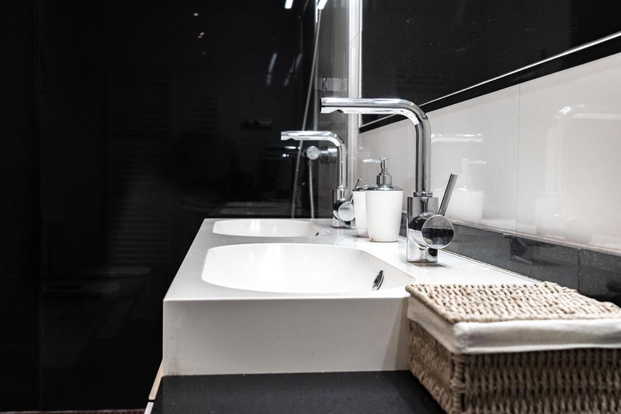 New! Lovely 3-Bedroom Loft In Bilbao Exterior foto